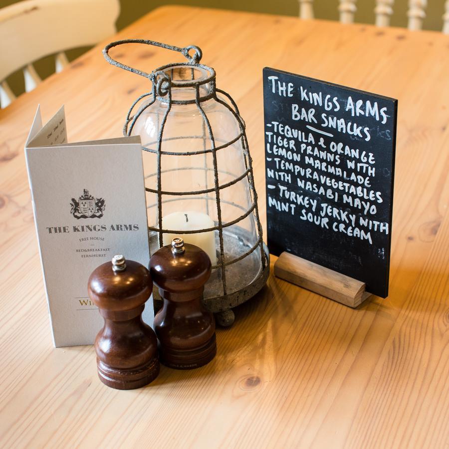 The Kings Arms Hotell Fernhurst Exteriör bild