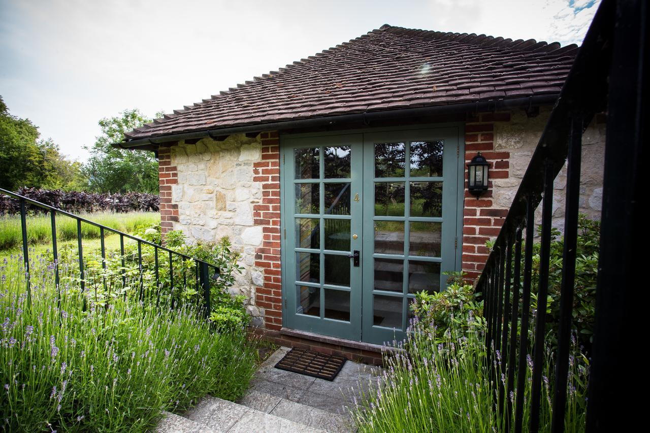 The Kings Arms Hotell Fernhurst Exteriör bild